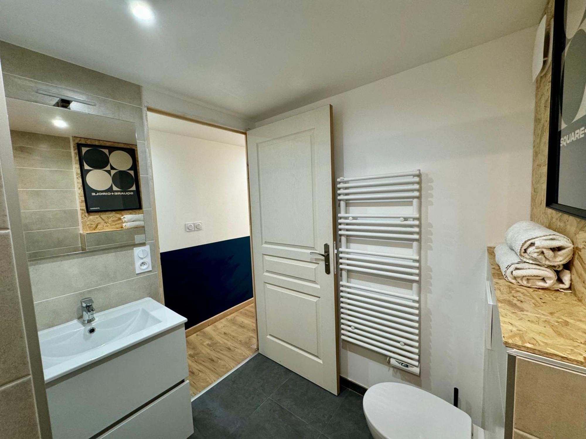 Suite Elias Villeurbanne Exterior foto